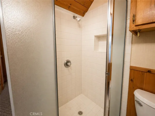 25400 Marion Ridge Dr, Idyllwild, California 92549
