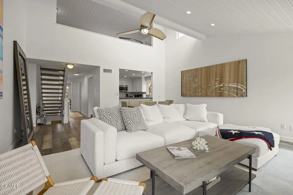 34-web-or-mls-3908OceanDr027