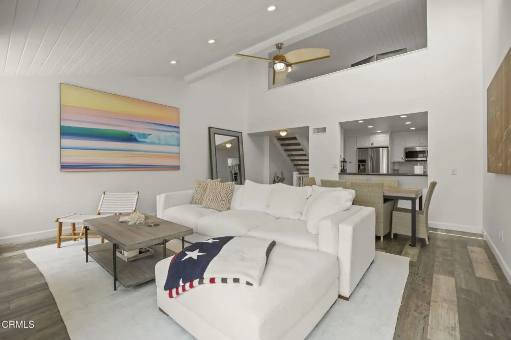 33-web-or-mls-3908OceanDr024