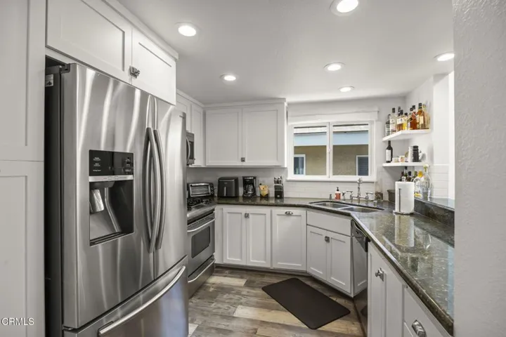 38-web-or-mls-3908OceanDr045