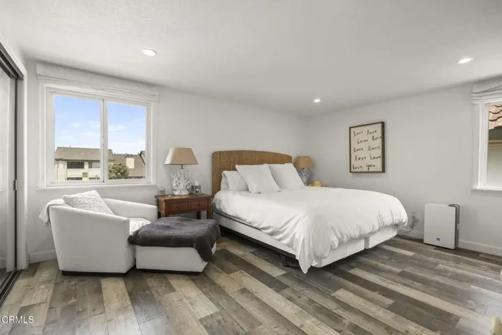 41-web-or-mls-3908OceanDr051