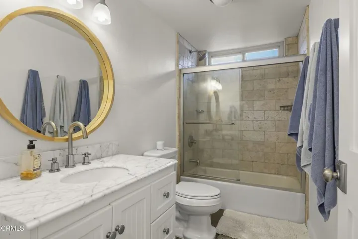 22-web-or-mls-3908OceanDr075