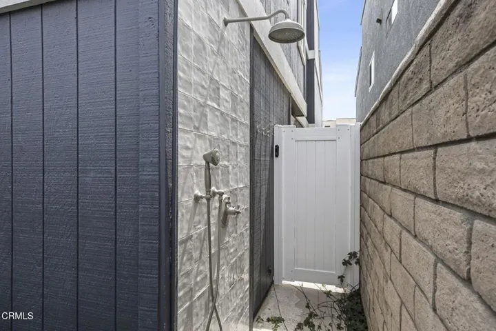26-web-or-mls-3908OceanDr083