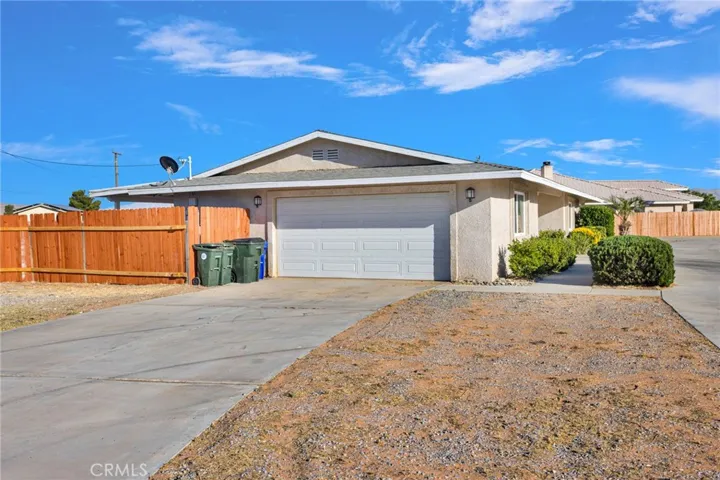 21330 Ramona, Apple Valley, California 92307