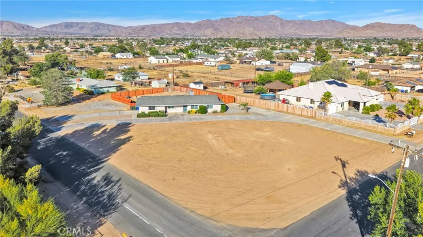 21330 Ramona, Apple Valley, California 92307