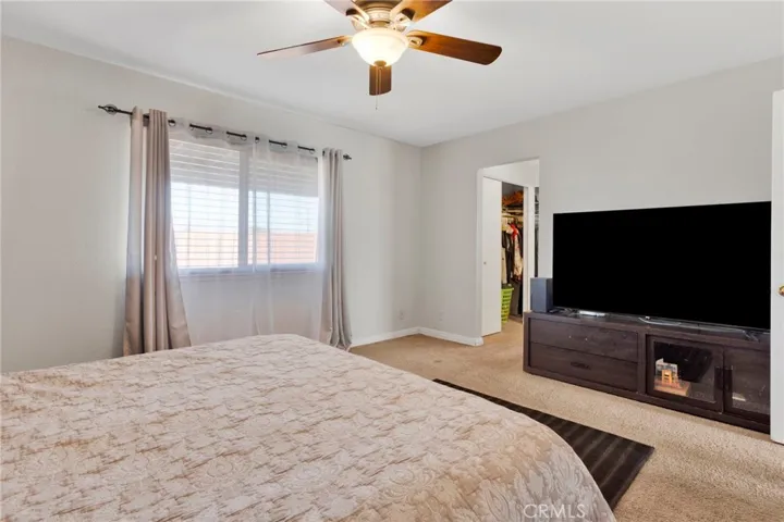 21330 Ramona, Apple Valley, California 92307