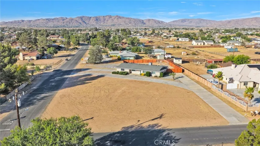 21330 Ramona, Apple Valley, California 92307