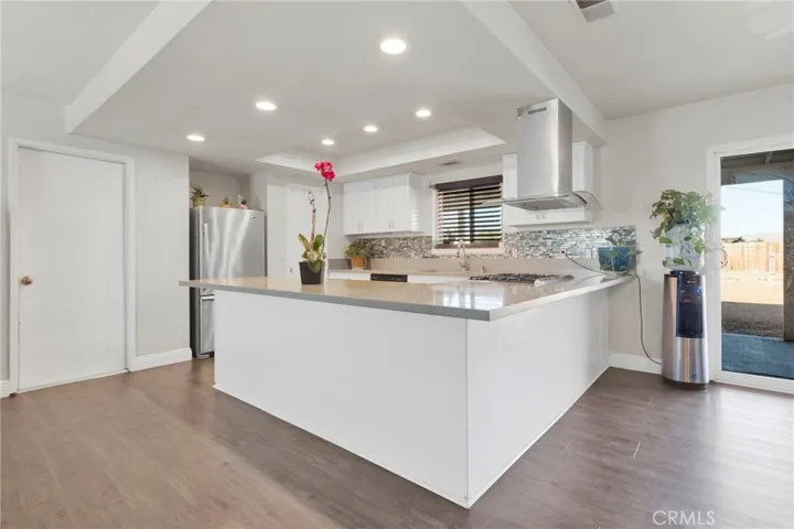 21330 Ramona, Apple Valley, California 92307