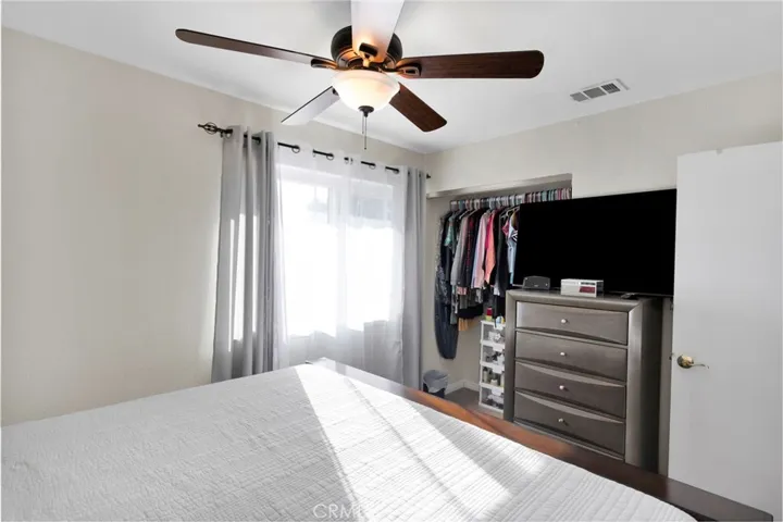 21330 Ramona, Apple Valley, California 92307