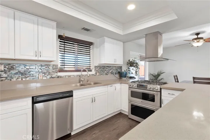 21330 Ramona, Apple Valley, California 92307
