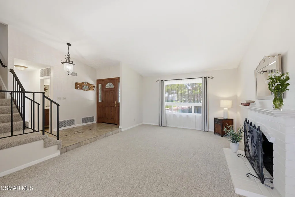 91 Cindy Ave Newbury Park-11