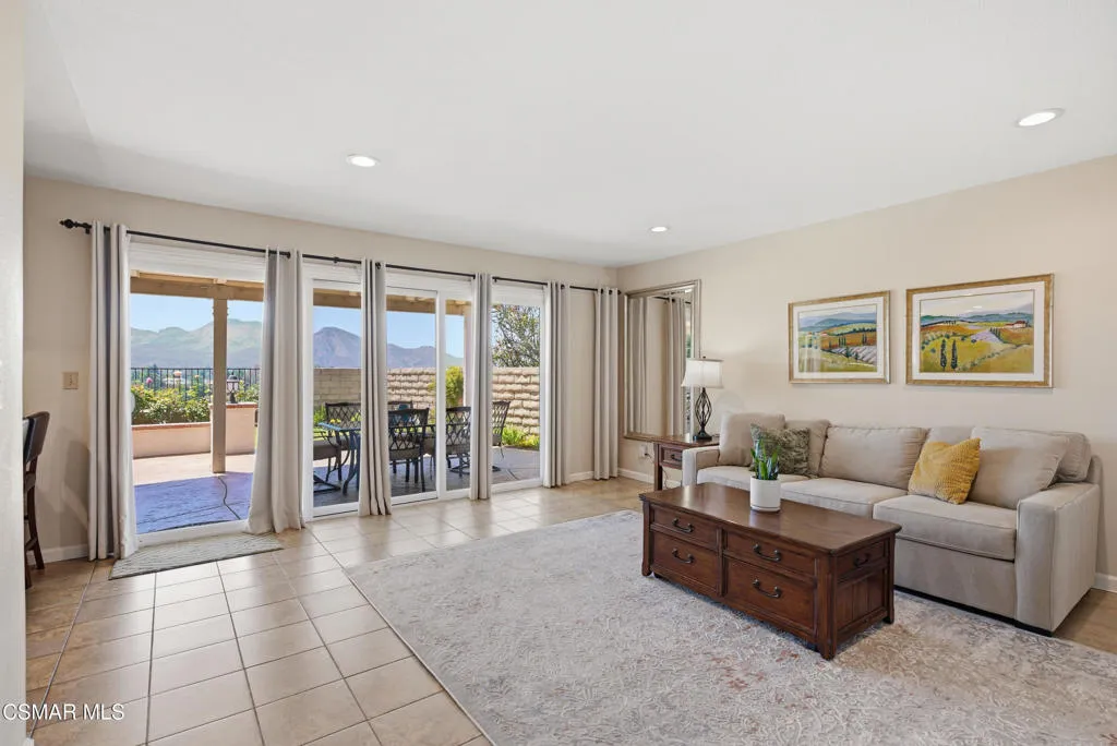91 Cindy Ave Newbury Park-26