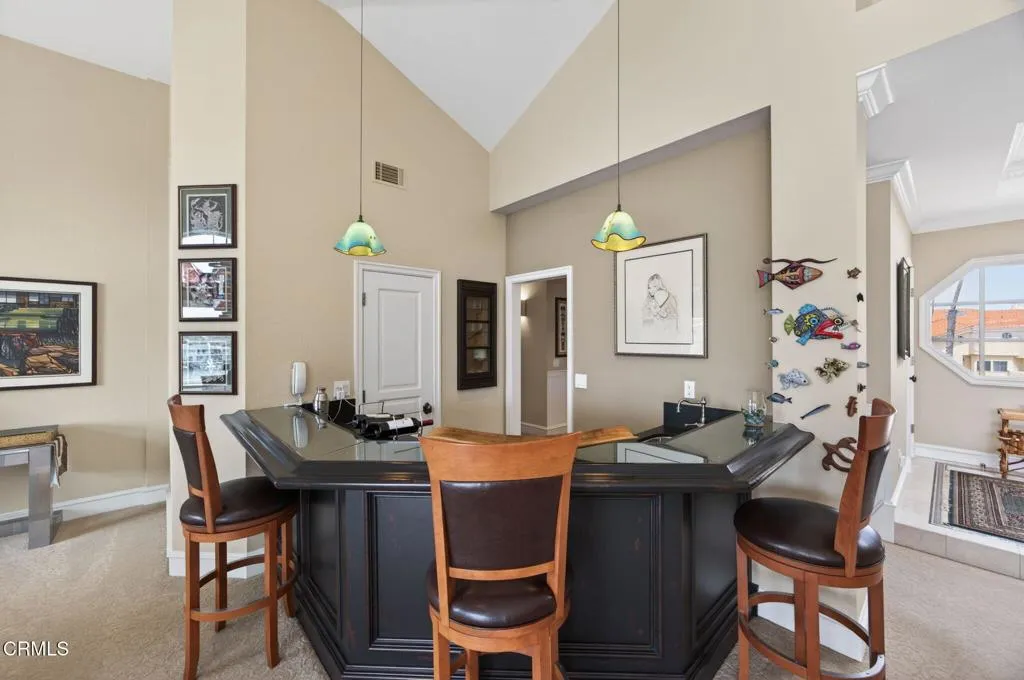 13-web-or-mls-Upmarket Media-1753Eme022