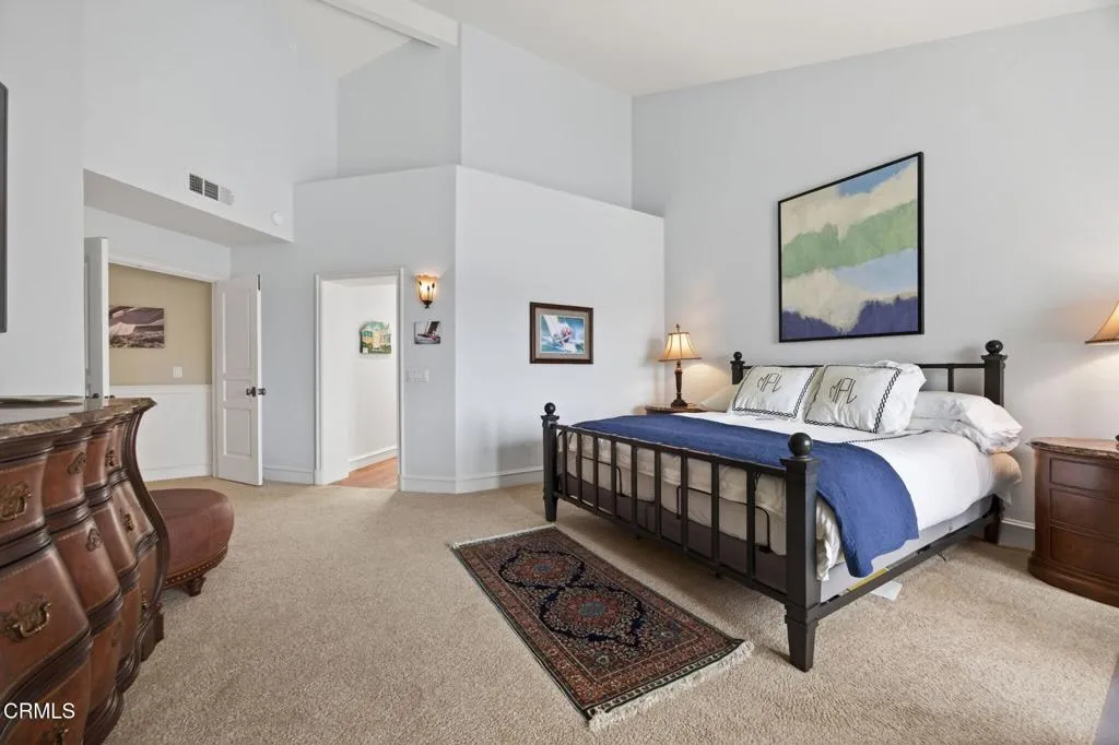 40-web-or-mls-Upmarket Media-1753Eme109
