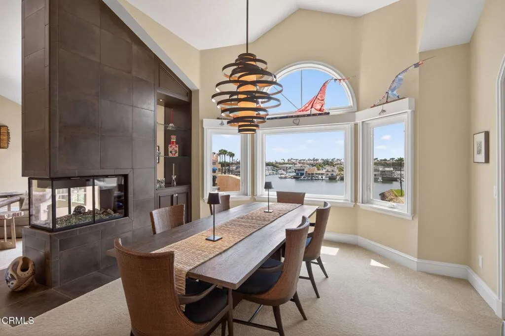 15-web-or-mls-Upmarket Media-1753Eme029