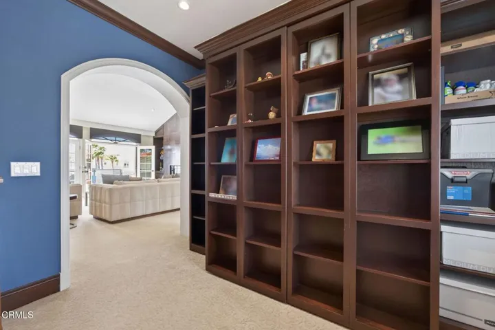 28-web-or-mls-Upmarket Media-1753Eme073