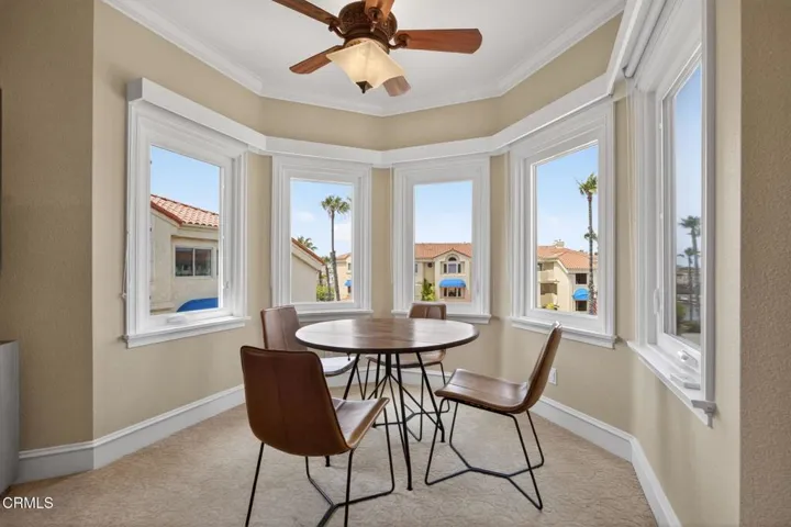 23-web-or-mls-Upmarket Media-1753Eme052