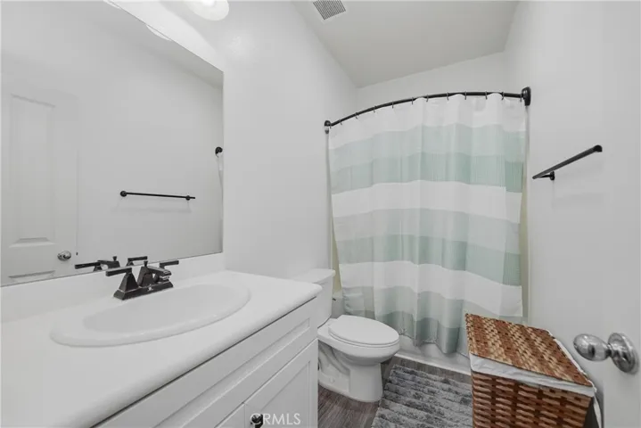 16001 Chase 68, Fontana, California 92336