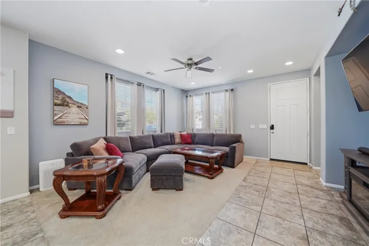16001 Chase 68, Fontana, California 92336