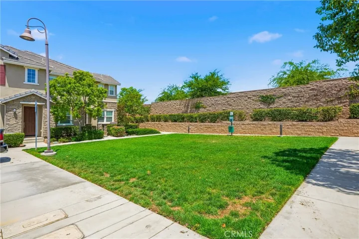 16001 Chase 68, Fontana, California 92336