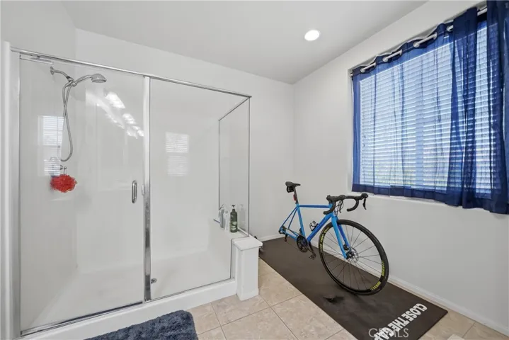 16001 Chase 68, Fontana, California 92336