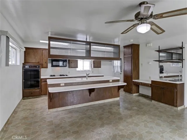 16613 Glenburn, Torrance, California 90504