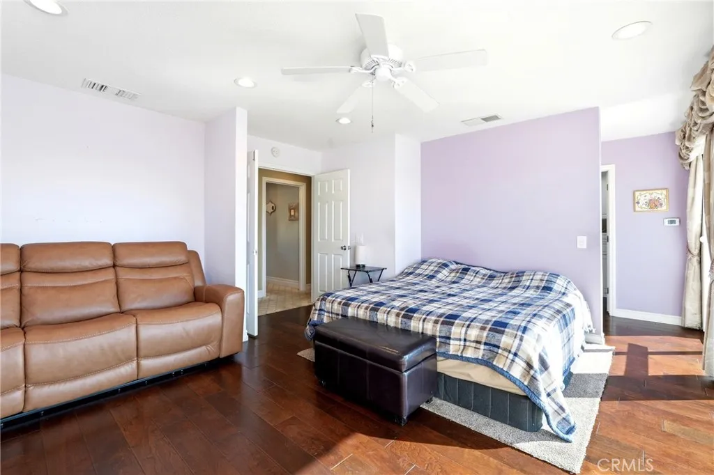 Spacious Master Suite with ensuite full bathroom