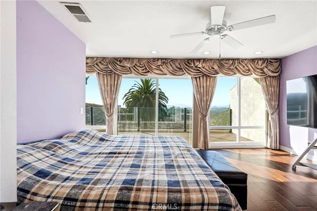 Master Bedroom Master Bedroom