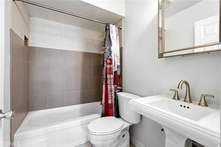 3rd bathroom on 1st floor