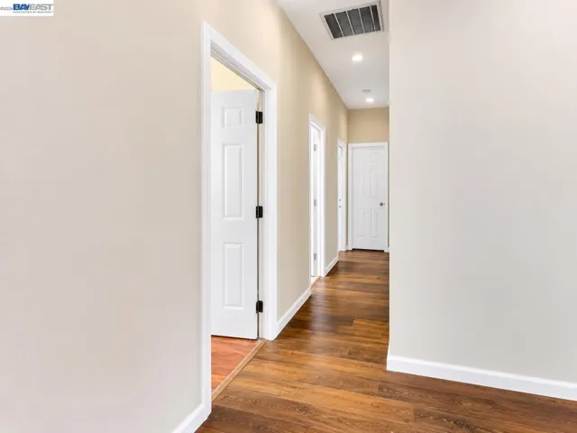 Mainhouse hallway