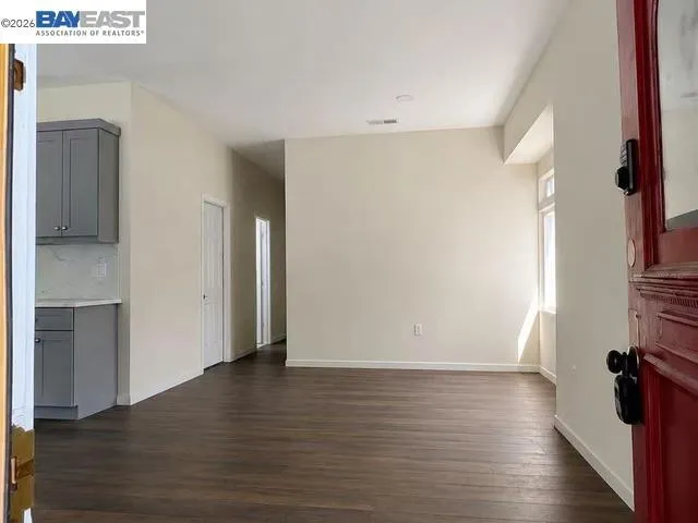 Mainhouse Living room