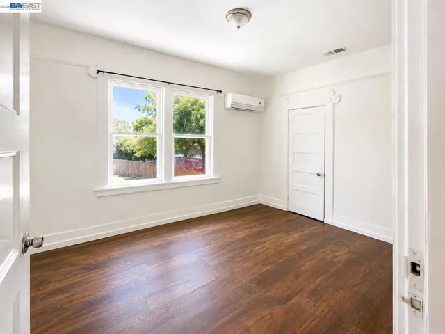 335 E Saint John, San Jose, California 95112