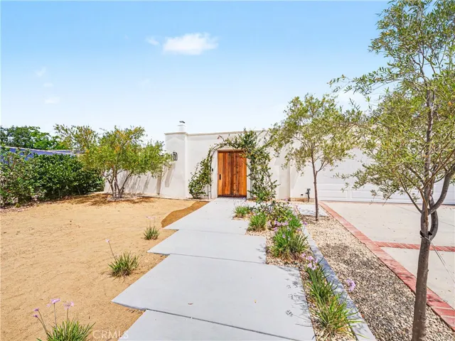 28817 Barragan, Agoura Hills, California 91301