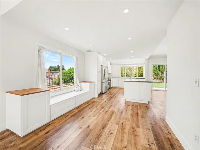 28817 Barragan, Agoura Hills, California 91301
