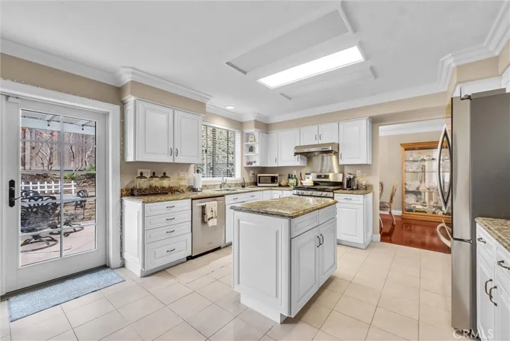 4149 Thatchbury Court, Chino Hills, California 91709