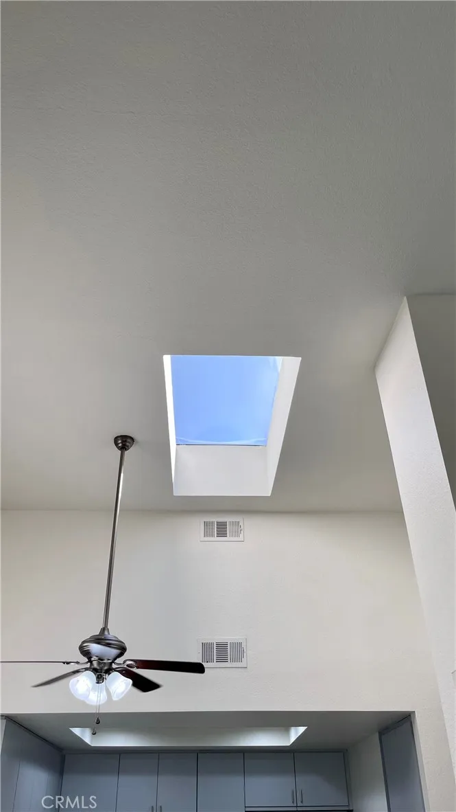 Skylight gives unit that light and bright feeling