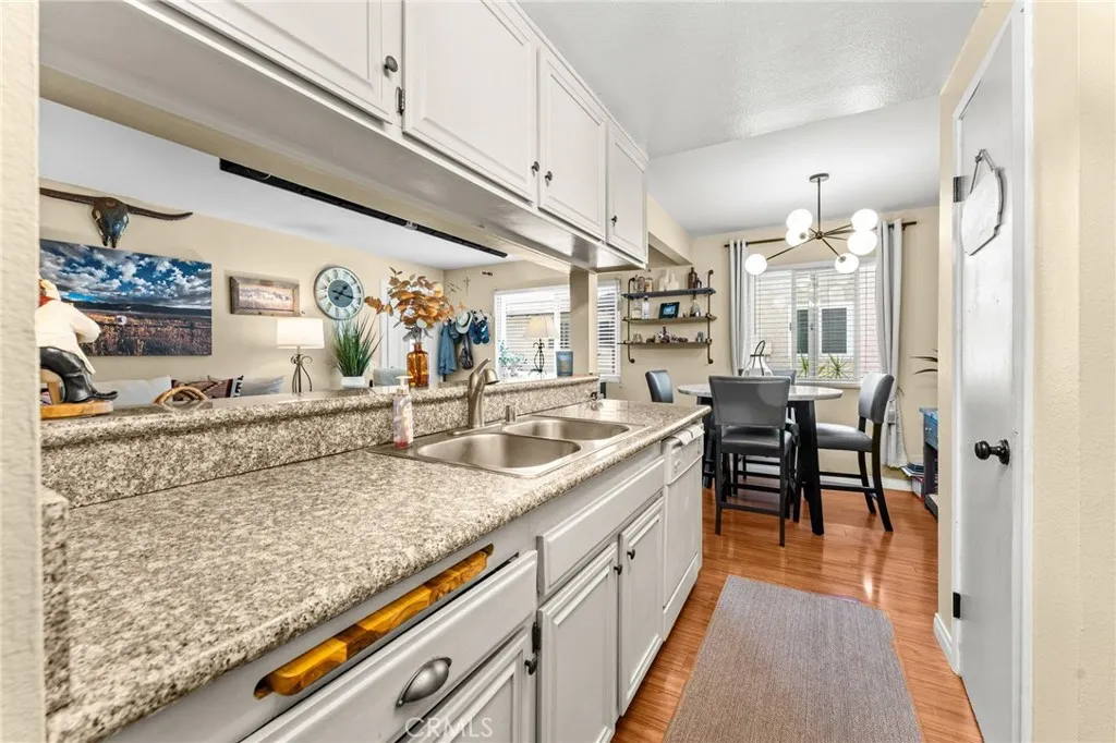 Nice breakfast bar and extra overhead storage