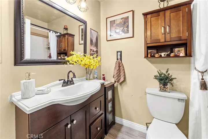 Updated full bath with newer vanity
