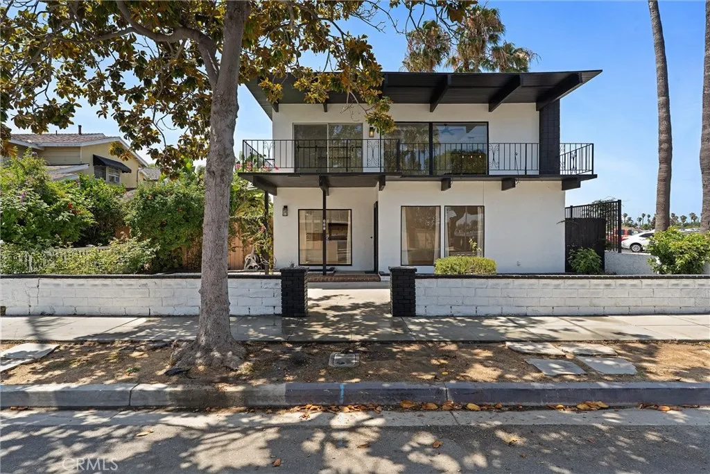 337 La Verne