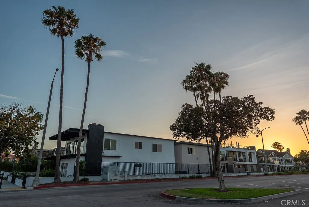 Sunset at 337 La Verne