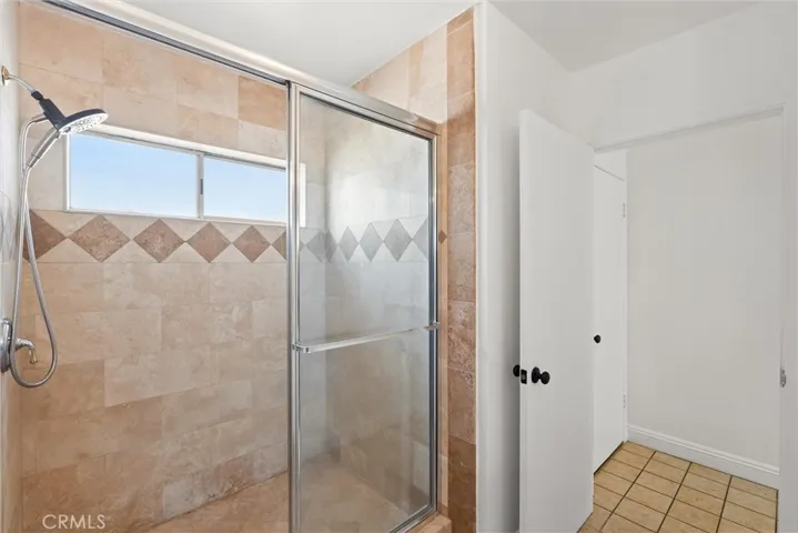 Downstairs Full Bathroom