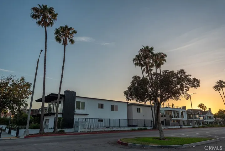 Sunset at 337 La Verne
