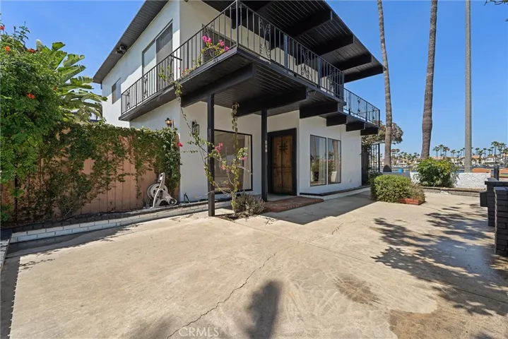 Large Front patio with water views