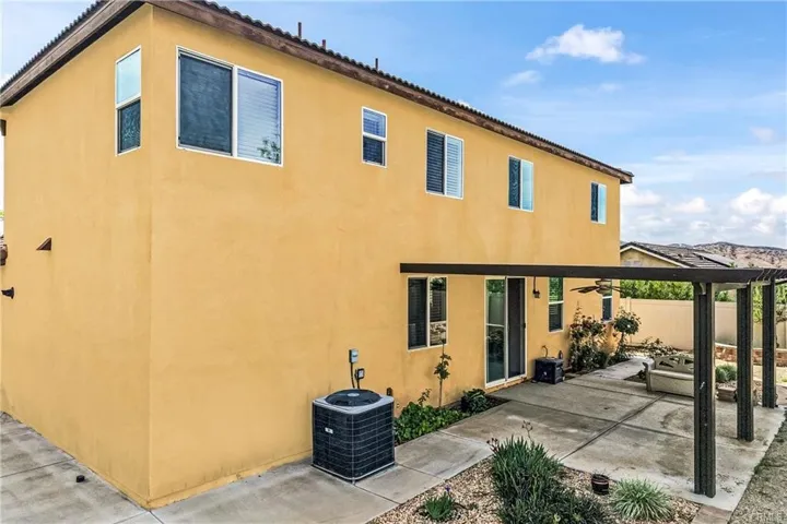 7153 Gypsum, Jurupa Valley, California 92509