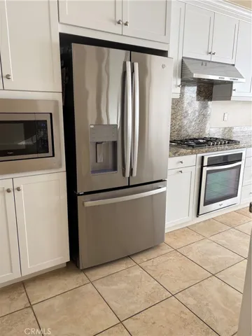 66 Somerton, Irvine, California 92620
