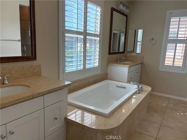 66 Somerton, Irvine, California 92620