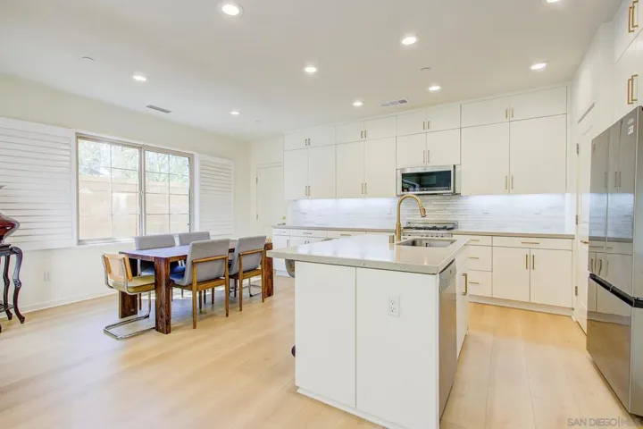 112 Excursion, Irvine, California 92618