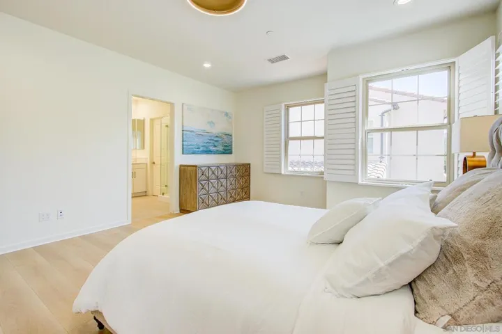 112 Excursion, Irvine, California 92618