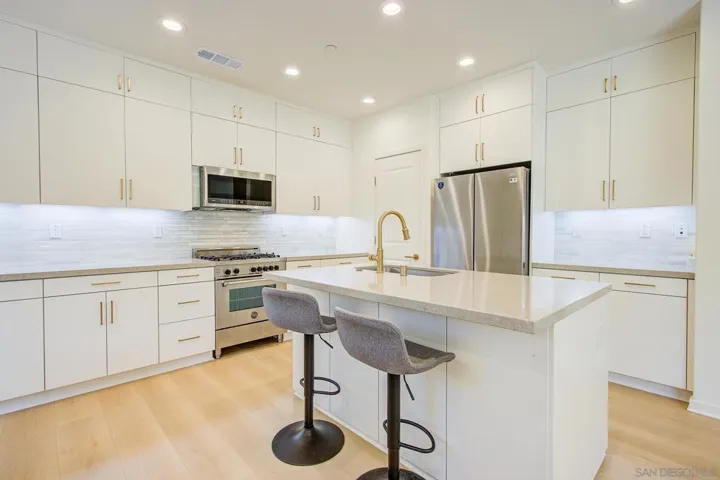 112 Excursion, Irvine, California 92618