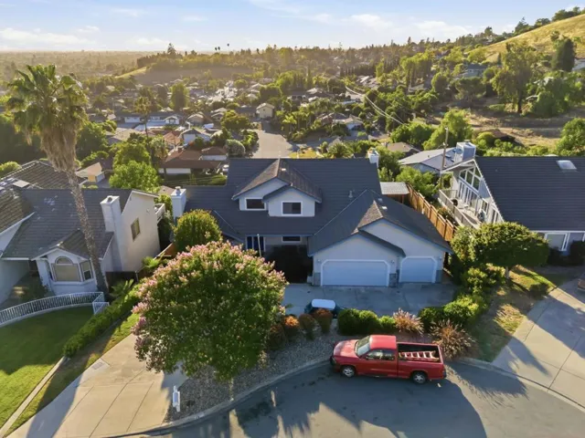 379 Photinia Lane, San Jose, California 95127